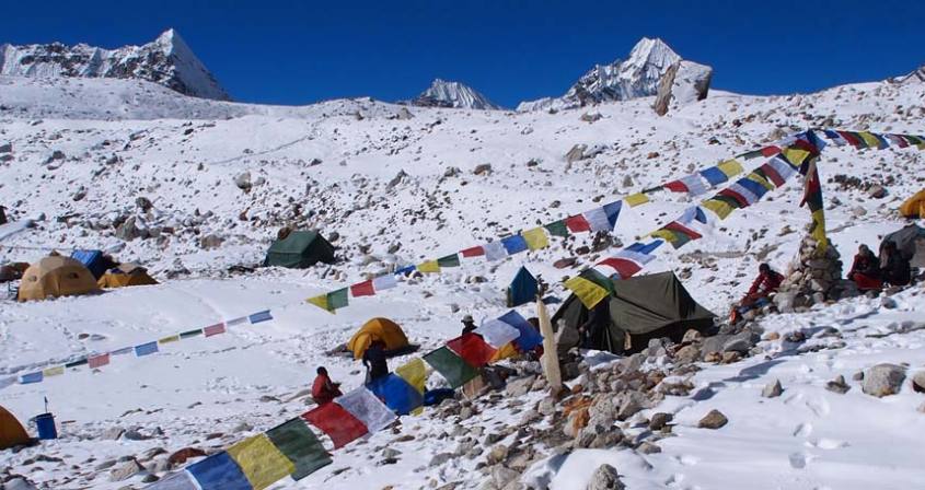 Baruntse Base Camp Trekking