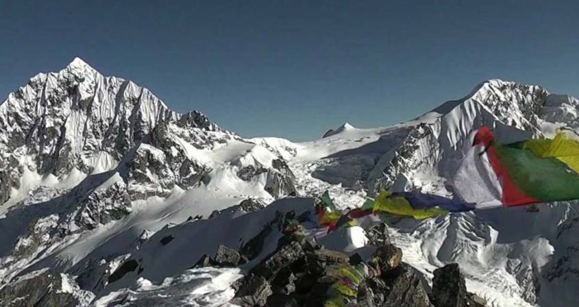 Yalung Ri Peak Climbing